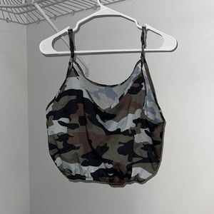 SHEIN Camo Crop Top